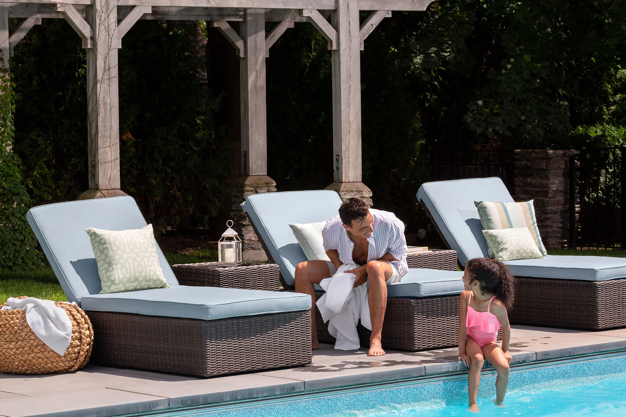 Harriet Outdoor Chaise Lounge - Image 4