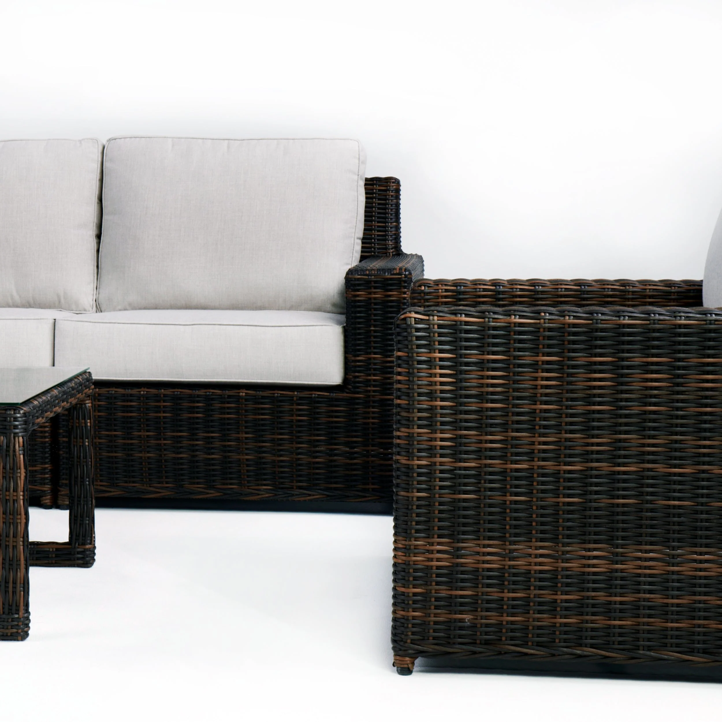 Langdon Outdoor Loveseat - Image 4