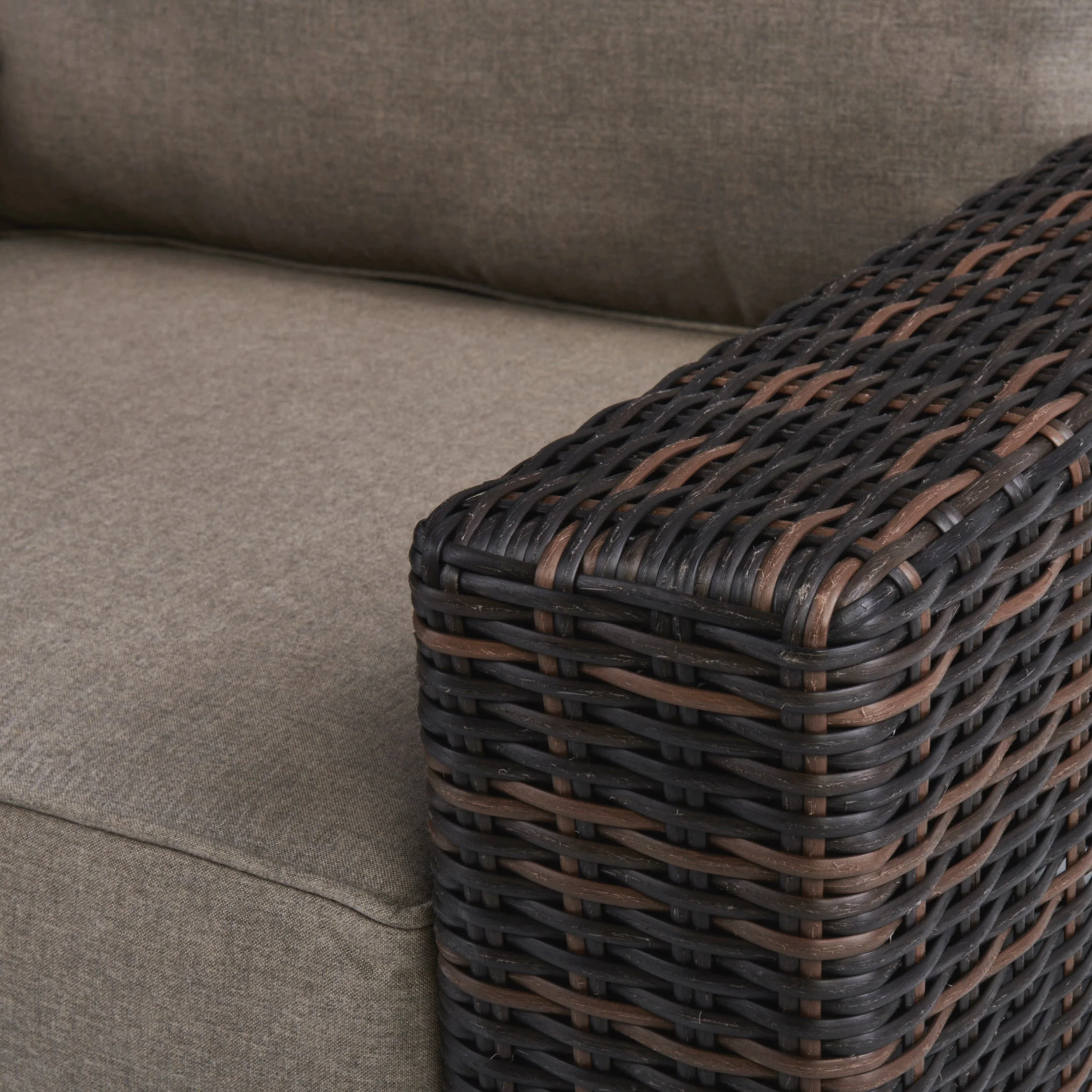 Langdon Outdoor Sofa - Image 4