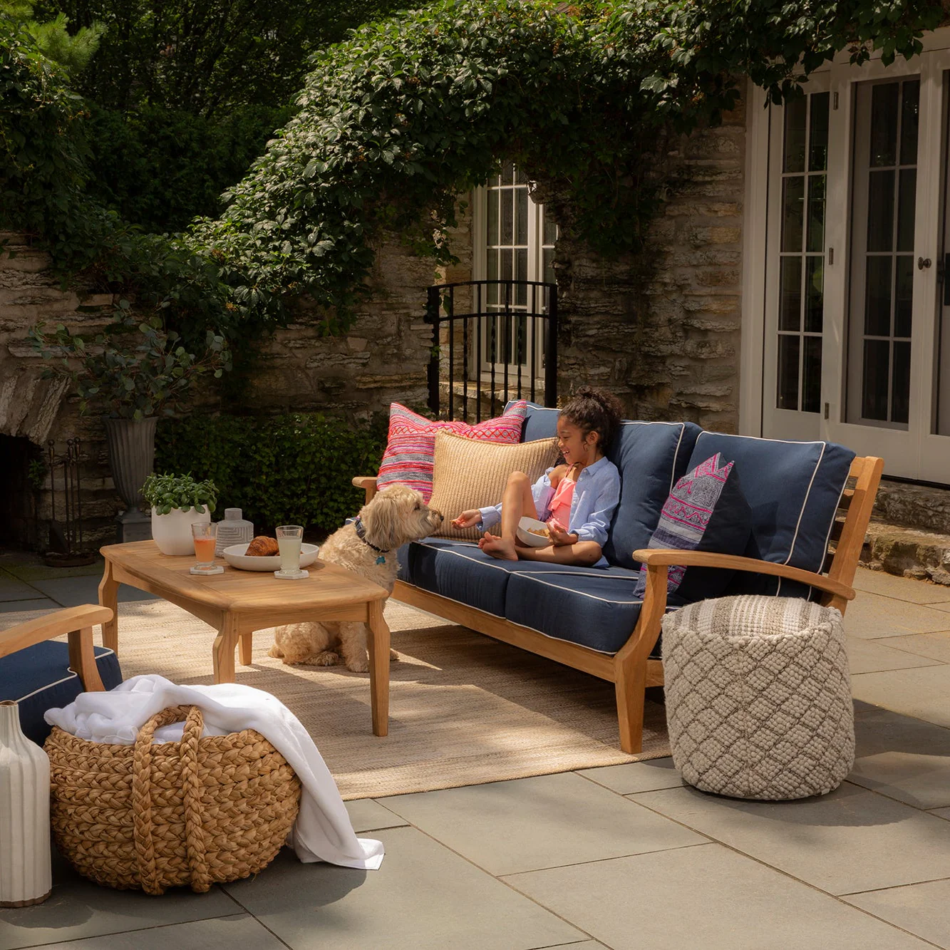 Winnie Outdoor Loveseat Set - Image 4